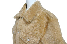 画像をギャラリービューアに読み込む, 新品未使用 LOUIS VUITTON ルイヴィトン シアリングトラッカージャケット 1AGJG5 サイズ50 シープスキン ウール 中古 4c072459