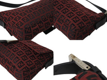 画像をギャラリービューアに読み込む, FENDI フェンディ マンマバケット ズッキーノ ワンショルダーバッグ キャンバス レザー レッド ブラック シルバー金具 美品 中古 4c072512