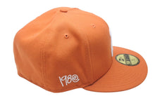 Load image into Gallery viewer, NEWERA ニューエラ AUTHENTIC NEWERA CAPS オーセンティック ニューエラキャップ 帽子 オレンジ ホワイト サイズ7 3/8 美品 中古 4c072536