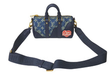 Load image into Gallery viewer, LOUIS VUITTON ルイヴィトン × NIGO コラボ キーポルXS ハンドバッグ ストラップ付 M81011 モノグラム ドリップ 美品 中古 4c072612