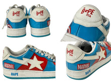 Load image into Gallery viewer, A BATHING APE アベイシングエイプ × MARVEL スニーカー BAPE サイズ8 ブルー レッド M191903 美品 中古 4c072622