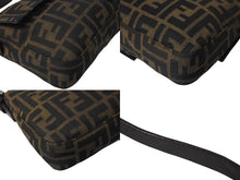 画像をギャラリービューアに読み込む, FENDI フェンディ マンマバケット ワンショルダーバッグ ズッカ柄 コットンキャンバス レザー シルバー金具 ブラウン 美品 中古 4c072640