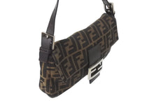 画像をギャラリービューアに読み込む, FENDI フェンディ マンマバケット ワンショルダーバッグ ズッカ柄 コットンキャンバス レザー シルバー金具 ブラウン 美品 中古 4c072641