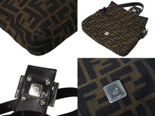 画像をギャラリービューアに読み込む, FENDI フェンディ マンマバケット ワンショルダーバッグ ズッカ柄 コットンキャンバス レザー シルバー金具 ブラウン 美品 中古 4c072641