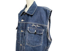Load image into Gallery viewer, SEAN JOHN ショーンジョン デニムベスト サイズXL インディゴブルー ホワイト ロゴ刺繍 コットン 美品 中古 4c072689