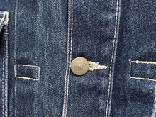 Load image into Gallery viewer, SEAN JOHN ショーンジョン デニムベスト サイズXL インディゴブルー ホワイト ロゴ刺繍 コットン 美品 中古 4c072689