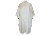 画像をギャラリービューアに読み込む, 新品未使用 BALENCIAGA バレンシアガ SKATER OVERSIZED 半袖Tシャツ クラッシュダスト加工 23SS 739028 ホワイト サイズ2 中古 4c072736