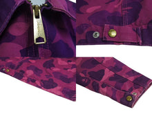 Load image into Gallery viewer, A BATHING APE × CARHARTT アベイシングエイプ カーハート デトロイトジャケット パープル サイズM 美品 中古 4c072809