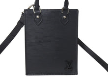 Load image into Gallery viewer, LOUIS VUITTON ルイヴィトン エピ プティット サックプラ 2WAY ショルダーバッグ M69441 ブラック レザー シルバー金具 美品 中古 4c072818