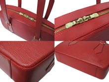 Load image into Gallery viewer, LOUIS VUITTON ルイヴィトン ヴォルテール ショルダーバッグ M52437 エピレザー レッド ゴールド金具 美品 中古 4c072822