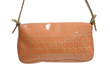 画像をギャラリービューアに読み込む, 極美品 FENDI フェンディ マンマバケット ワンショルダーバッグ ズッカ柄 総柄 エナメル レザー オレンジ ゴールド金具 中古 4c072851