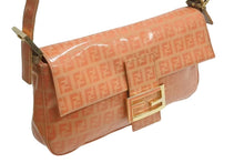 画像をギャラリービューアに読み込む, 極美品 FENDI フェンディ マンマバケット ワンショルダーバッグ ズッカ柄 総柄 エナメル レザー オレンジ ゴールド金具 中古 4c072851