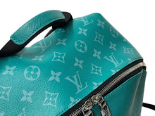 画像をギャラリービューアに読み込む, LOUIS VUITTON ルイヴィトン ディスカバリー リュック バックパック M30227 タイガラマ グリーン系 PVC レザー 美品 中古 4c072866