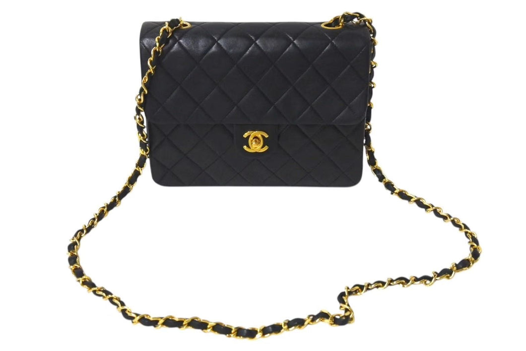 CHANEL シャネル 縦長 ミニマトラッセ 20cm チェーンショルダーバッグ 1番台 ラムスキン ブラック ゴールド 美品 中古 4c072981