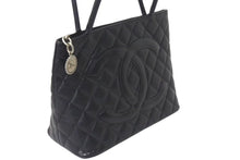 Load image into Gallery viewer, CHANEL シャネル 復刻トート ハンドバッグ ココマーク 6番台 キャビアスキン ブラック キルティング シルバー金具 美品 中古 4c072986