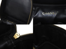 Load image into Gallery viewer, CHANEL シャネル ココマーク バニティ ハンドバッグ 7番台 フランス製 グレインドカーフスキン ブラック ゴールド金具 美品 中古 4c072993