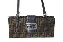 Load image into Gallery viewer, FENDI フェンディ ズッカ ハンドバッグ ショルダーバッグ イタリア製 キャンバス レザー ブラウン 美品 中古 4c073068