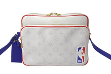 画像をギャラリービューアに読み込む, 新品未使用 LOUISVUITTON ルイヴィトン LVxNBA ナイル メッセンジャーPM 2021CR ショルダーバッグ M45583 ホワイト ブルー レッド 中古 4c073086