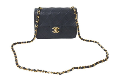 極美品 CHANEL シャネル ミニマトラッセ 17 チェーンショルダーバッグ 5番台 ココマーク ラムスキン ブラック 中古 4c073106