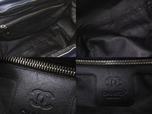 Load image into Gallery viewer, 極美品 CHANEL シャネル コココクーン トートバッグ 14番台 ココマーク キルティング レザー ファー ネイビー シルバー金具 中古 4c073180