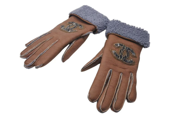 Very Good Condition CHANEL Cocomark Gloves 2000s Made in France Sheepskin Brown Gray Used 4c073182