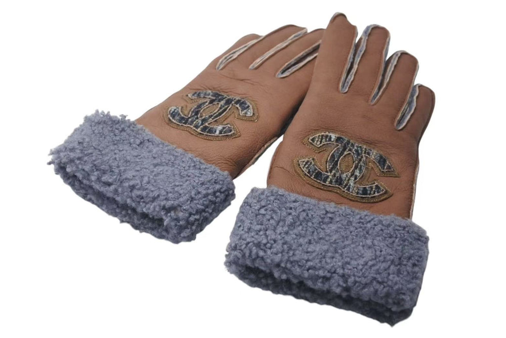 Very Good Condition CHANEL Cocomark Gloves 2000s Made in France Sheepskin Brown Gray Used 4c073182