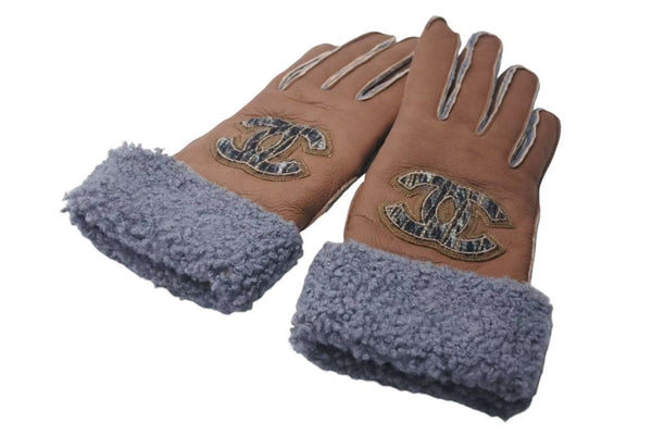 Very Good Condition CHANEL Cocomark Gloves 2000s Made in France Sheepskin Brown Gray Used 4c073182