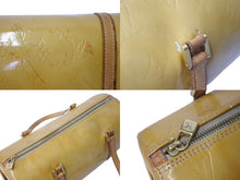 Load image into Gallery viewer, LOUIS VUITTON ルイヴィトン ベッドフォード ハンドバッグ M91329 モノグラムヴェルニ 筒型 ゴールド金具 ベージュ 中古 4c073246