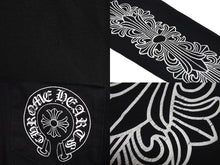 画像をギャラリービューアに読み込む, CHROME HEARTS クロムハーツ NY限定 フローラルクロスプリント ロングスリーブＴシャツ ロゴ コットン ブラック XXL 美品 中古 4c073298