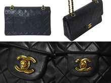 Load image into Gallery viewer, CHANEL シャネル マトラッセ25 Wフラップ Wチェーンショルダーバッグ 5番台 ラムスキン ブラック ゴールド 美品 中古 4c073326