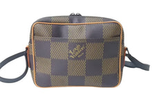 Load image into Gallery viewer, LOUIS VUITTON ルイヴィトン ナイルメッセンジャー PM ショルダーバッグ ダミエジャイアント NIGO N40359 ブラウン 美品 中古 4c073330