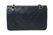 Load image into Gallery viewer, 極美品 CHANEL シャネル マトラッセ23 Wフラップ チェーン ショルダーバッグ ラムスキン2番台 ブラック ゴールド金具 中古 4c073340