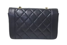 Load image into Gallery viewer, 極美品 CHANEL シャネル シングルフラップ ダイアナマトラッセ22 ショルダーバッグ 4番台 A05289 ラムスキン 中古 4c073360
