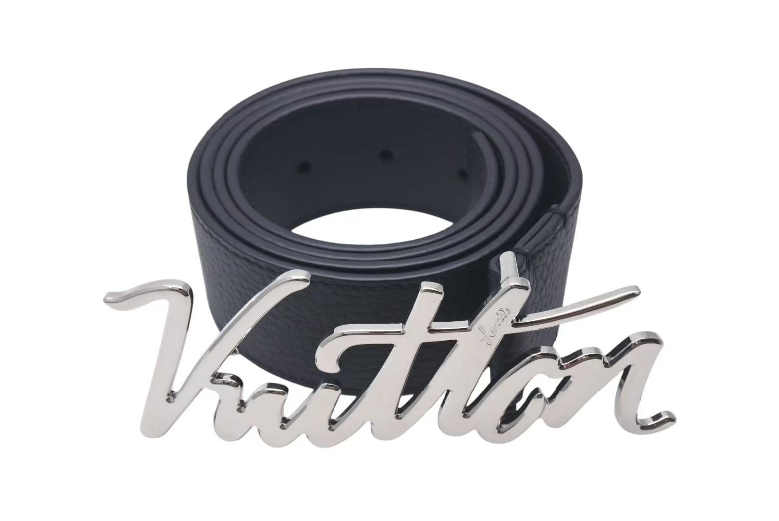 【美品】VUITTON　ベルト　クラシック　サンチュール　黒　レザー　ロゴ刻印 LOUIS VUITTON（ルイ・ヴィトン） 【超美品】ルイヴィトン サン