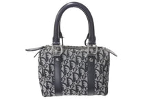 画像をギャラリービューアに読み込む, Christian Dior クリスチャンディオール トロッター 20cm ミニハンドバッグ PZ0022 イタリア製 ブラック シルバー金具 美品 中古 4c073379