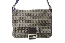 画像をギャラリービューアに読み込む, FENDI フェンディ ズッキーノ マンマバケット キャンバス レザー ワンショルダーバッグ ベージュ ブラウン ゴールド金具 8BR001 美品 中古 4c073382