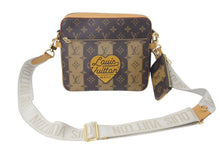 画像をギャラリービューアに読み込む, 新品同様 LOUIS VUITTON ルイヴィトン × NIGO モノグラムストライプ トリオメッセンジャー ショルダーバッグ M45965 中古 4c073386