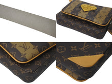 画像をギャラリービューアに読み込む, 新品同様 LOUIS VUITTON ルイヴィトン × NIGO モノグラムストライプ トリオメッセンジャー ショルダーバッグ M45965 中古 4c073386
