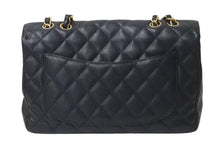 Load image into Gallery viewer, CHANEL シャネル マトラッセ30 シングルフラップ チェーン ショルダーバッグ キャビアスキン ブラック ゴールド金具 美品 中古 4c073405