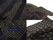 Load image into Gallery viewer, 新品同様 LOUIS VUITTON ルイヴィトン NIGO ニゴ マイクロモノグラム ケープ アウター ジャケット M10145 ブラウン 中古 4c073411