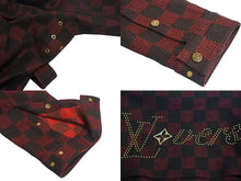 画像をギャラリービューアに読み込む, 新品同様 LOUIS VUITTON ルイヴィトン 24SS ダミエ ユーティリティ コート レッド RM241 HRK HQC90E ロゴ アウター ゴールド金具 サイズ60 中古 4c073414
