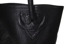 画像をギャラリービューアに読み込む, 極美品 CHROME HEARTS クロムハーツ FSトートバッグ セメタリークロスパッチ レザー シルバー925 ブラック 中古 4c073443