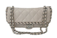 Load image into Gallery viewer, CHANEL シャネル ラグジュアリー ライン ショルダーバッグ ダブルチェーン ラムスキン ピンクベージュ シルバー金具 14番台 美品 中古 4c073462