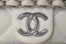 Load image into Gallery viewer, CHANEL シャネル ラグジュアリー ライン ショルダーバッグ ダブルチェーン ラムスキン ピンクベージュ シルバー金具 14番台 美品 中古 4c073462