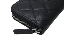 Load image into Gallery viewer, CHANEL シャネル マトラッセ コインケース ランダム番台 フランス製 キャビアスキン ブラック シルバー金具 美品 中古 4c073488