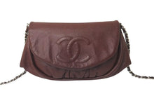 Load image into Gallery viewer, CHANEL シャネル チェーンウォレット ショルダーバッグ ココマーク 18番台 フランス製 キャビアスキン ブラウン 美品 中古 4c073493