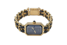 Load image into Gallery viewer, CHANEL シャネル PREMIERE プルミエール 腕時計 PLAQUE OR G 20 M クォーツ QZ メタル レザー サイズM ブラック文字盤 美品 中古 4c073497