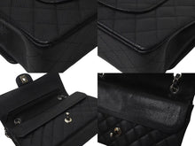 Load image into Gallery viewer, 極美品 CHANEL シャネル ショルダーバッグ マトラッセ25 キャビアスキン ダブルフラップ ブラック シルバー金具 22番台 A01112 中古 4c073527