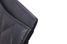 Load image into Gallery viewer, 極美品 CHANEL シャネル マトラッセ カードケース 名刺入れ 18番台 キャビアスキン ブラック ゴールド金具 中古 4c073549