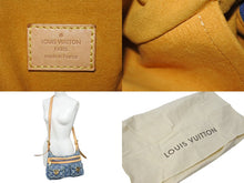 Load image into Gallery viewer, 極美品 LOUIS VUITTON ルイヴィトン バギーPM ショルダーバッグ M95049 モノグラムデニム ヌメ革 ブルー ゴールド 中古 4c073578